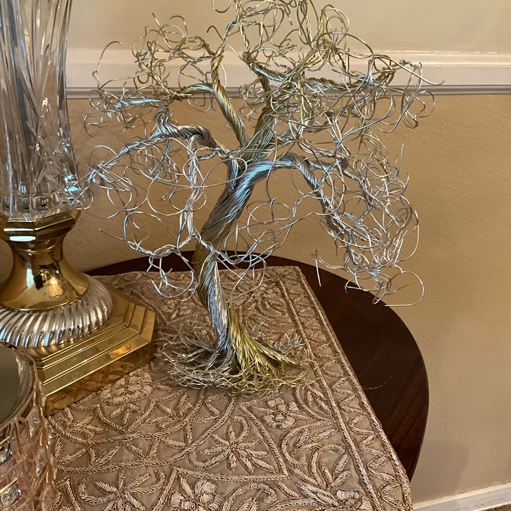 Gold and silver blend leafless wire tree. Reduction sale 2026